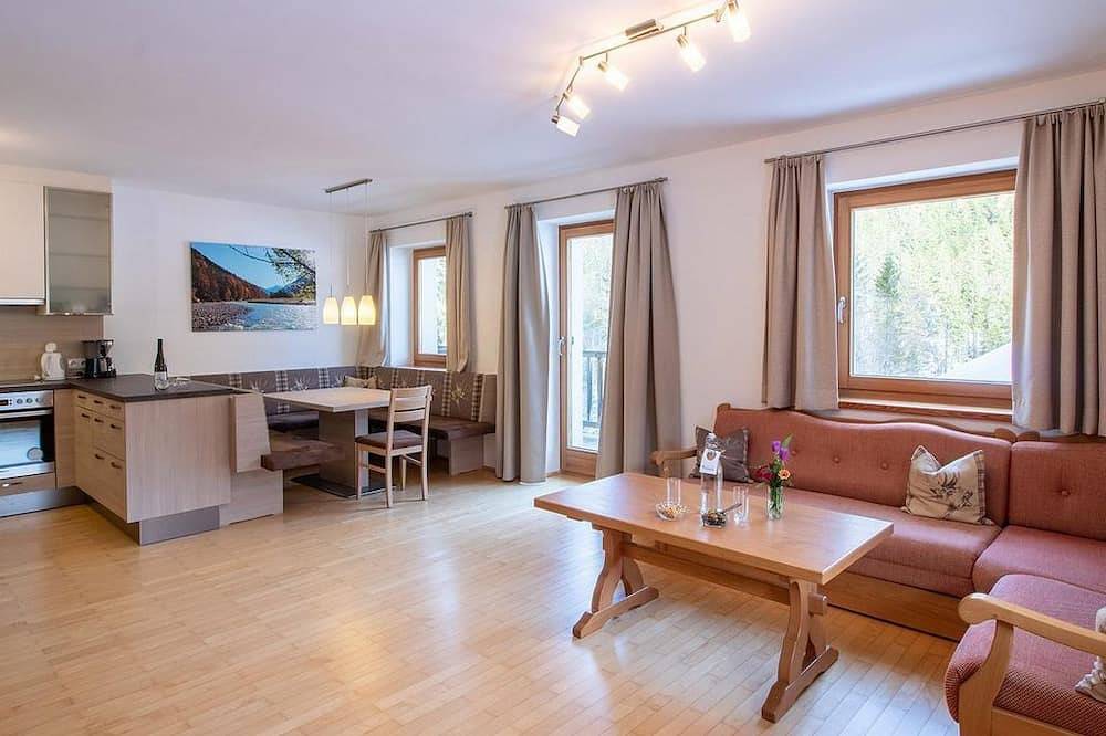 Ferienwohnung Falken.suite - Natur.erlebnis.hotel Post Hinterriß in Vomp, Bezirk Schwaz