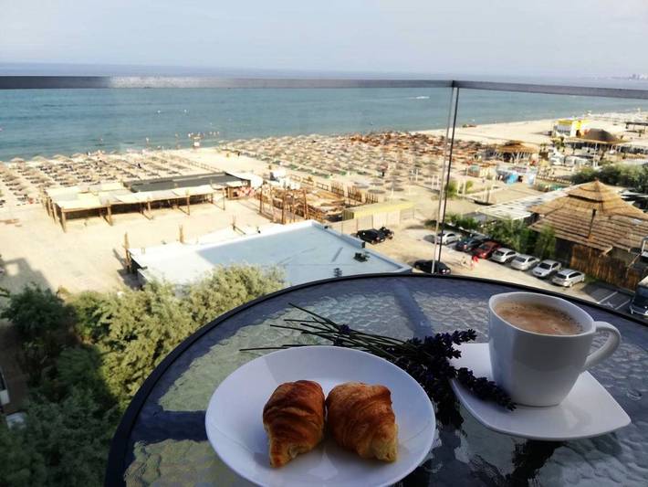 Ferienwohnung für 4 Personen, mit Terrasse und Ausblick in Rumänien