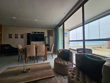 Gîte pour 4 personnes, avec balcon et vue dans Mehdia