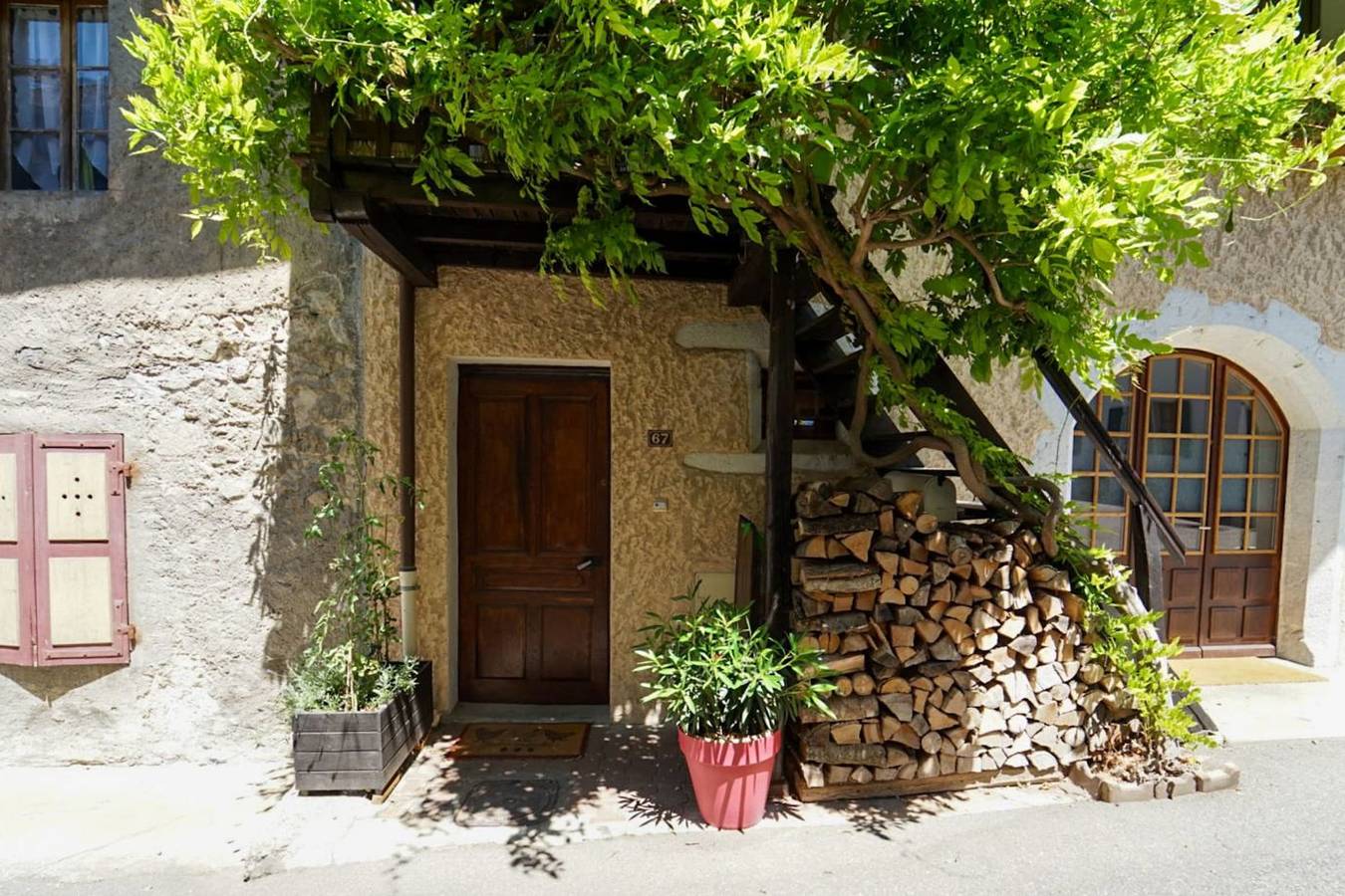 Apartamento entero, Chez Simon, appartement cosy proche des commerces in Duingt, Bauges