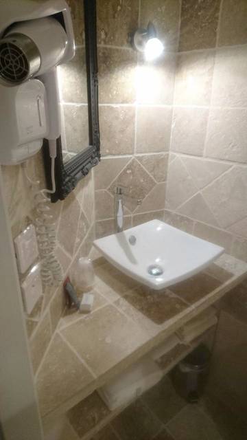 Hôtel pour 2 personnes, avec terrasse à Aups