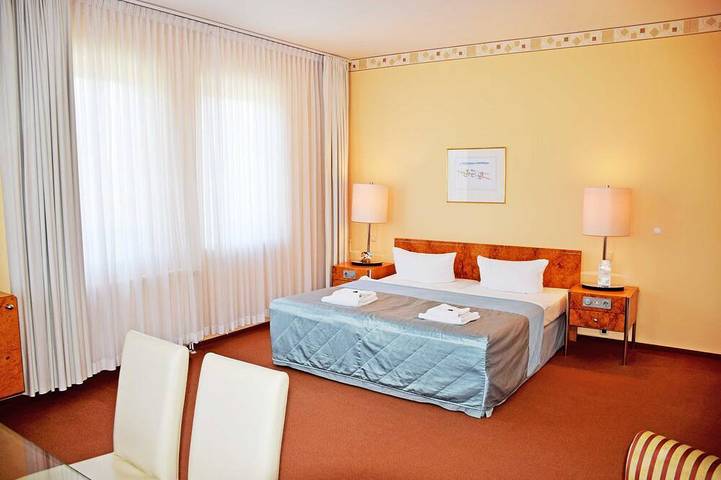 Strandhaus für 3 Personen, mit Garten in Lobbe