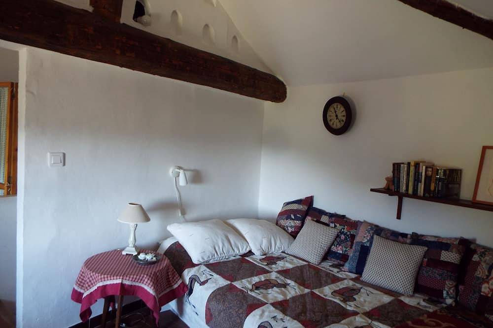 El sueño de la Provenza en 1700 casa con hermosas vistas in Cotignac, Región Brignoles