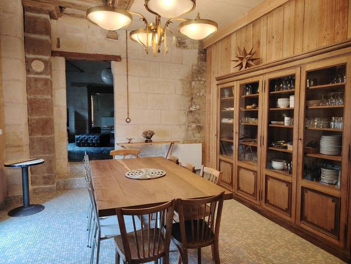 Location de vacances pour 9 personnes, avec jardin à La Chartre-sur-le-Loir - 3