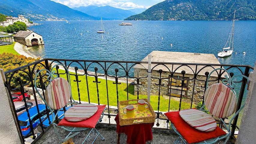 Ferienwohnung für 4 Personen, mit Balkon und Seeblick sowie Ausblick in Comune di Cannobio