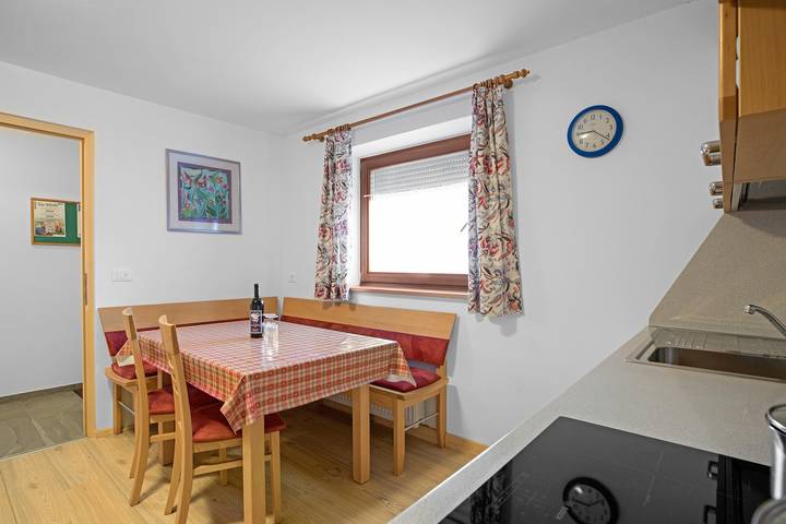 Ganze Wohnung, Haus Aue - Ferienwohnung 3 mit Bergblick & Wlan in Mitterolang, Olang