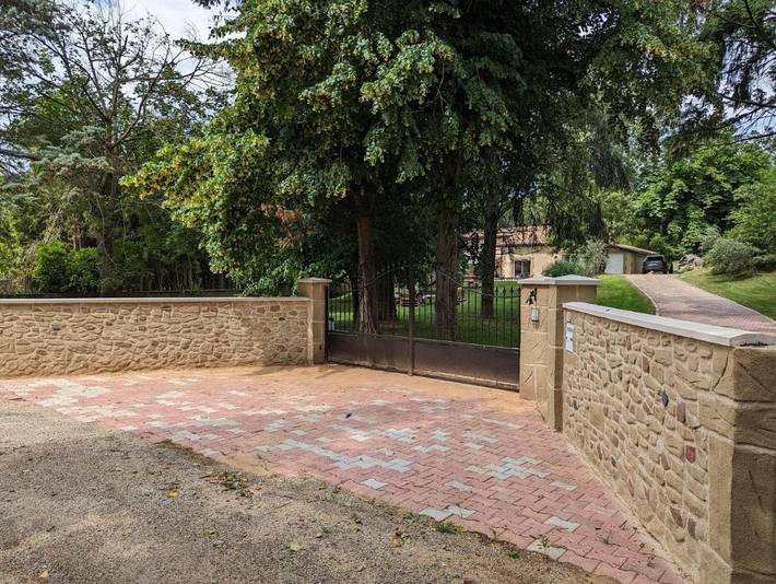 Location de vacances pour 7 personnes, avec piscine ainsi que terrasse et vue à Saint-Marcel-lès-Valence - 3