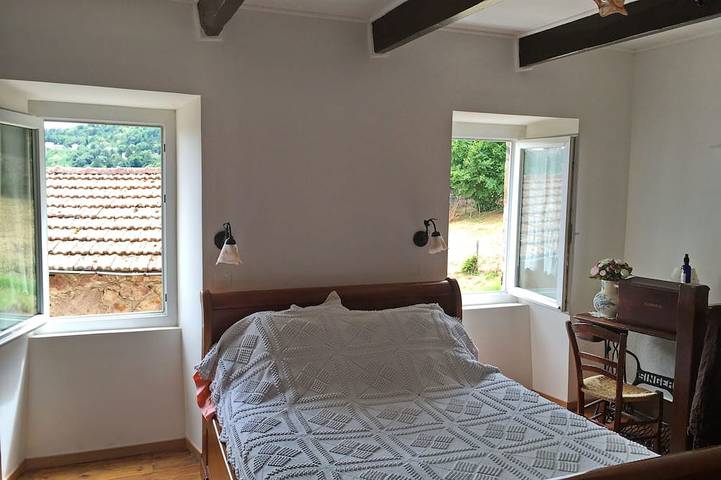 Gîte pour 4 personnes, avec terrasse à Aubenas - 2