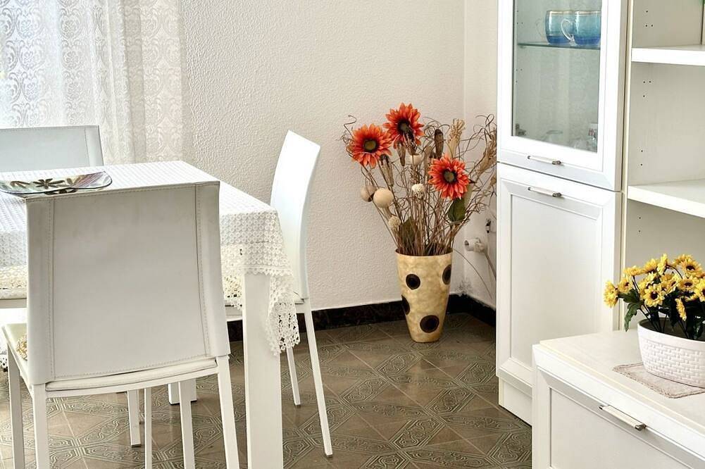 Entire apartment, Se081 - Marotta, three-room apartment 100 meters from the sea in Marotta, Valle del Metauro