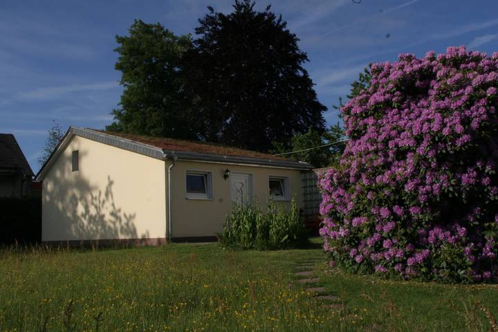 Ferienhaus für 2 Personen, mit Terrasse und Garten in Kell am See