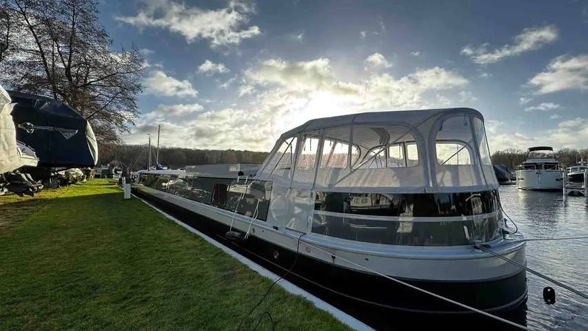 Boot für 4 Personen, mit Terrasse in Berlin