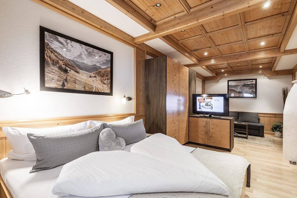 Geheel appartement, Apart barnsteen met 135 m² met een groot zonnig terras voor 6-11 personen in Glockturmkamm, Ried im Oberinntal