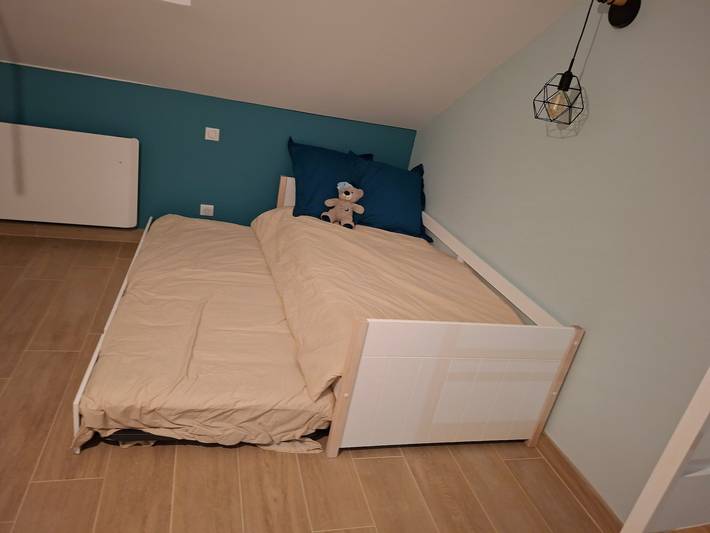 Zimmer 'Chambre Bleue' mit Gemeinschaftsterrasse, Gemeinschaftsgarten und WLAN in Bussières-lès-Belmont, Champsevraine