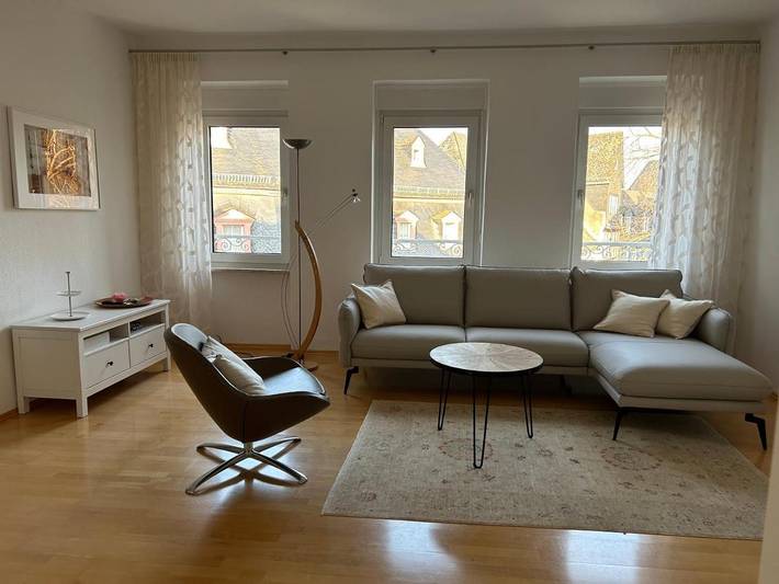 Ferienwohnung für 5 Personen, mit Terrasse und Ausblick in Eltville am Rhein