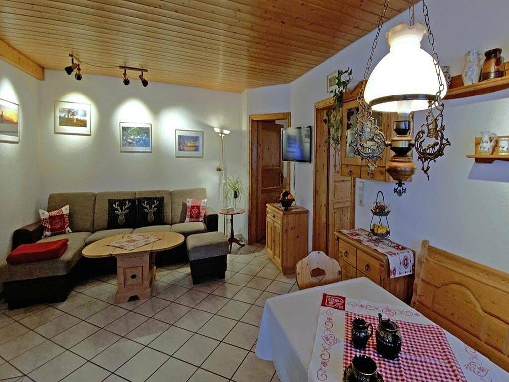 Ganze Wohnung, Ferienwohnung "Nord" mit Balkon in Dachsberg, Südschwarzwald