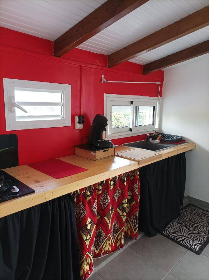 Location de vacances pour 4 personnes, avec vue et jardin à Anse-Bertrand - 2