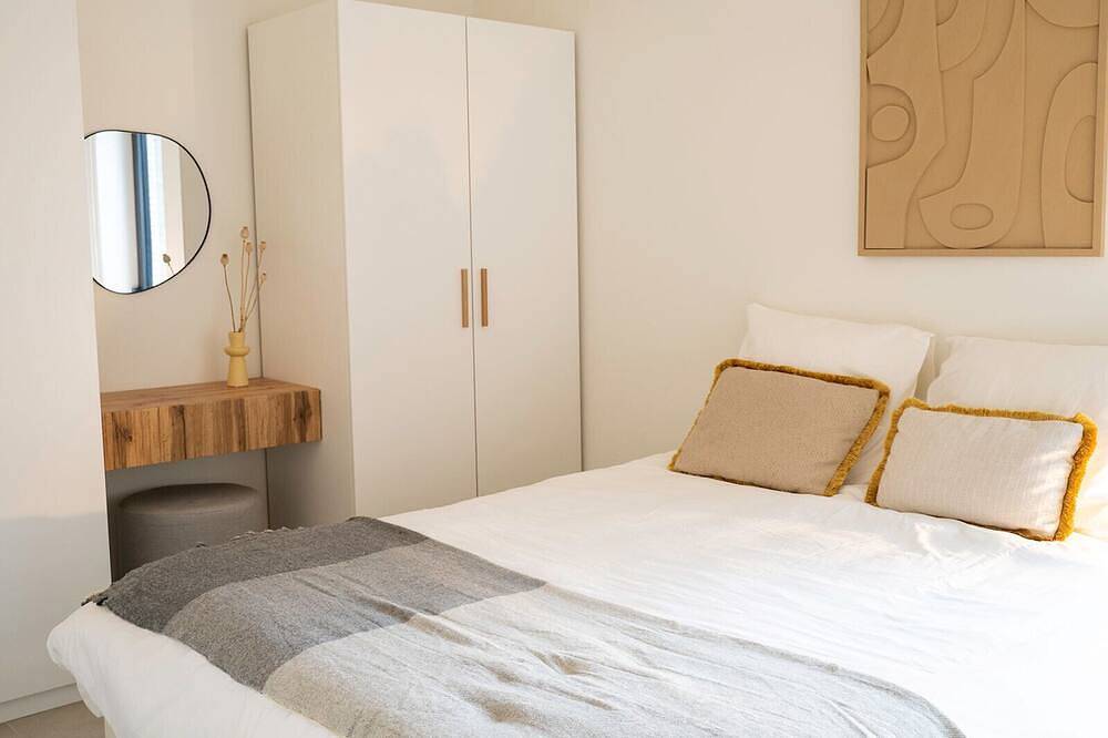 Ganze Wohnung, New and spacious studio Herman near Kalmthoutse Heide and Port of Antwerp in Kapellen, Antwerpen und Umgebung