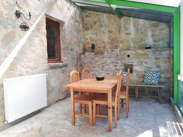 Gîte pour 4 personnes, avec piscine et terrasse à Bouisse - 4