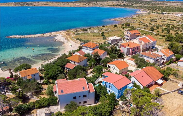 Ferienwohnung für 2 Personen, mit Garten und Terrasse auf Pag - 4