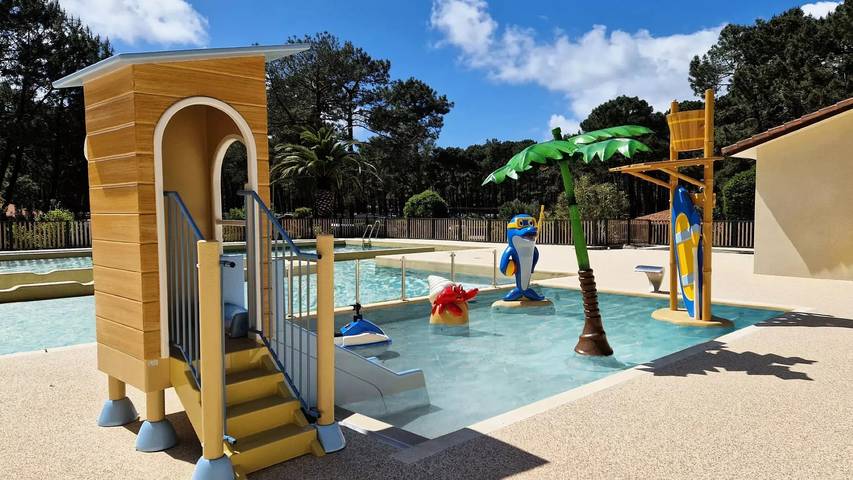 Camping für 6 Personen, mit Terrasse und Pool, mit Haustier in Biscarrosse - 4