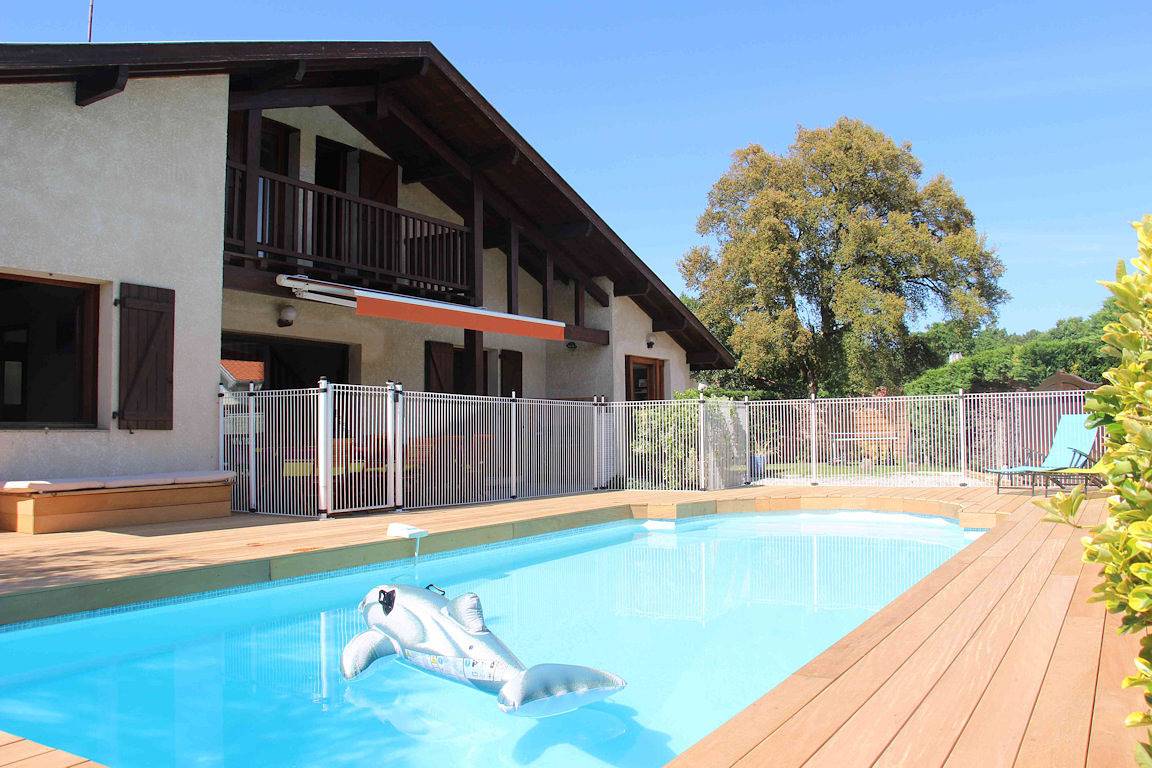 Maison spacieuse avec piscine, spa in Capbreton, Côte d’Argent