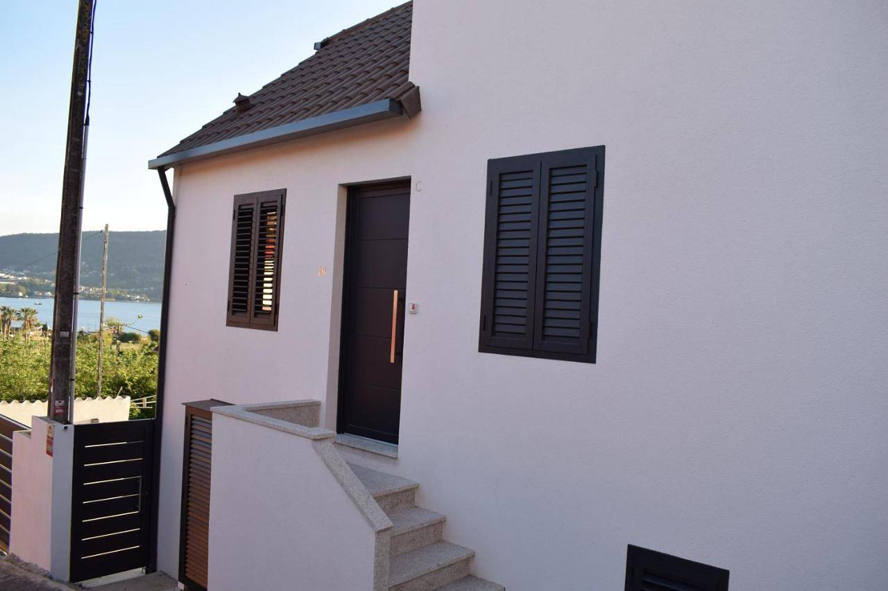 Casa Cuartel in Redondela, Rias Baixas