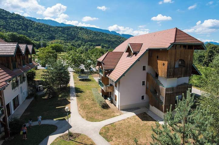 Appartement de vacances pour 12 personnes, avec sauna ainsi que balcon et piscine