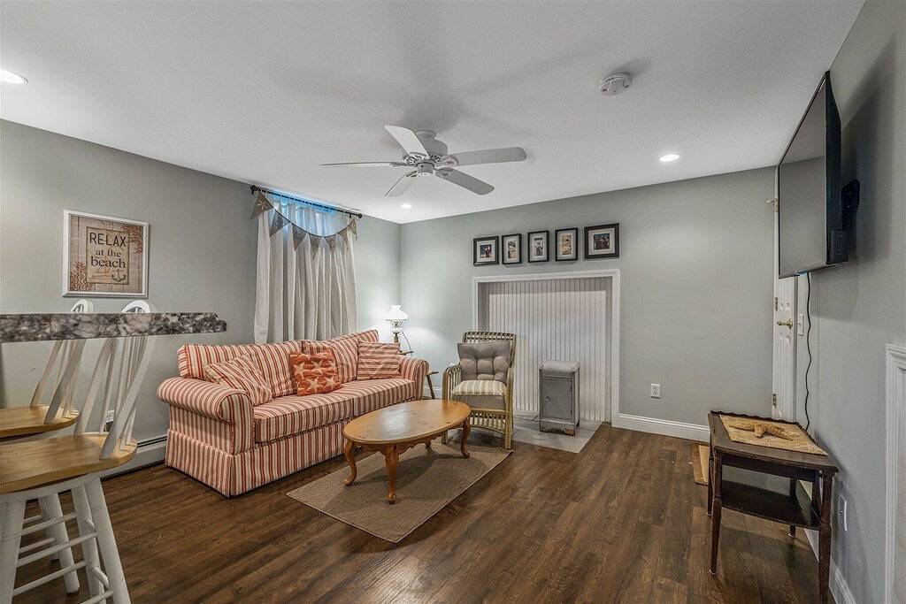 Walk to Downtown Ogt! in Ogunquit, York County