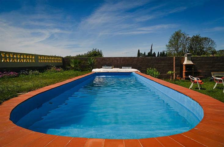 Casa de vacaciones para 5 personas, con vistas además de jardín y piscina en Provincia de Valencia