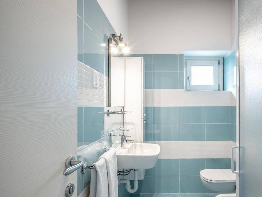 Camping Onda Blu - Studio 2 personen - Superior in Manerba del Garda, Gardasee-Berge