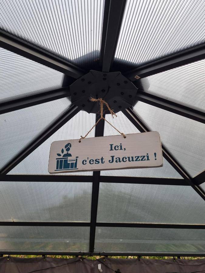 Location de vacances pour 4 personnes, avec jardin ainsi que terrasse et jacuzzi à Mulsanne - 3