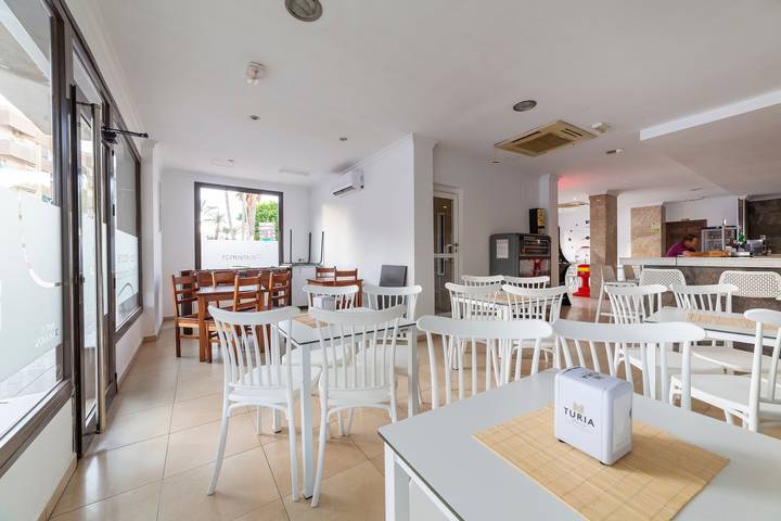 Habitación 'Doble Individual 14' con Wi-Fi y aire acondicionado in Roquetas de Mar, Costa de Almería