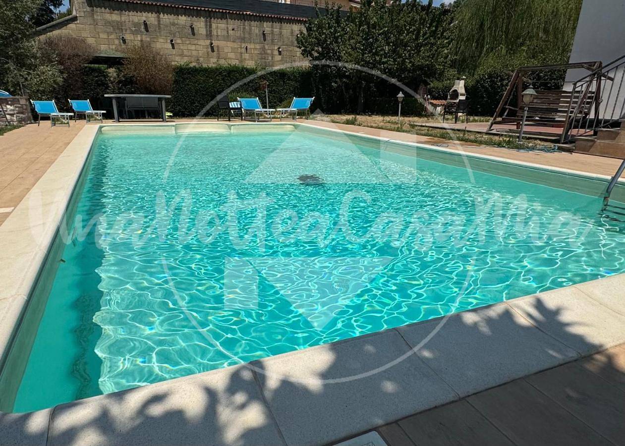 Villa in Sacrofano, Provincia di Roma