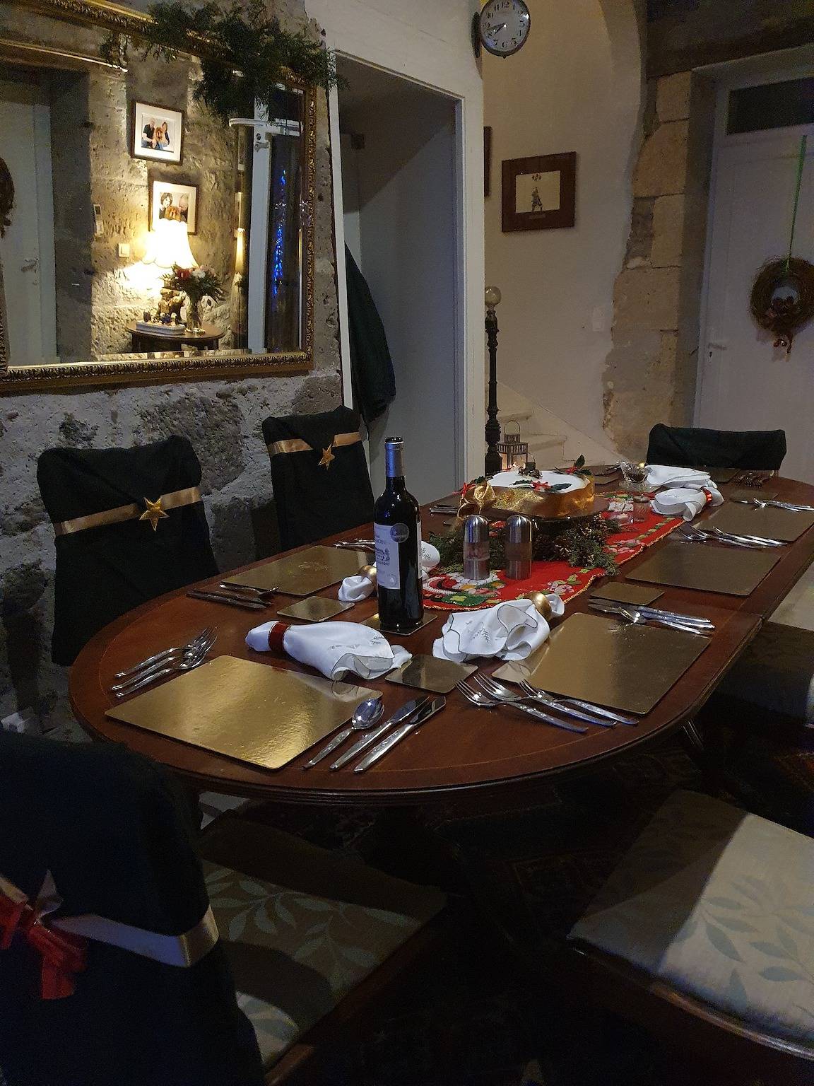 Maison de vacances Les Quatre Vents avec jardin partagé, terrasses, Wi-Fi et climatisation in Francescas, Région de Nérac