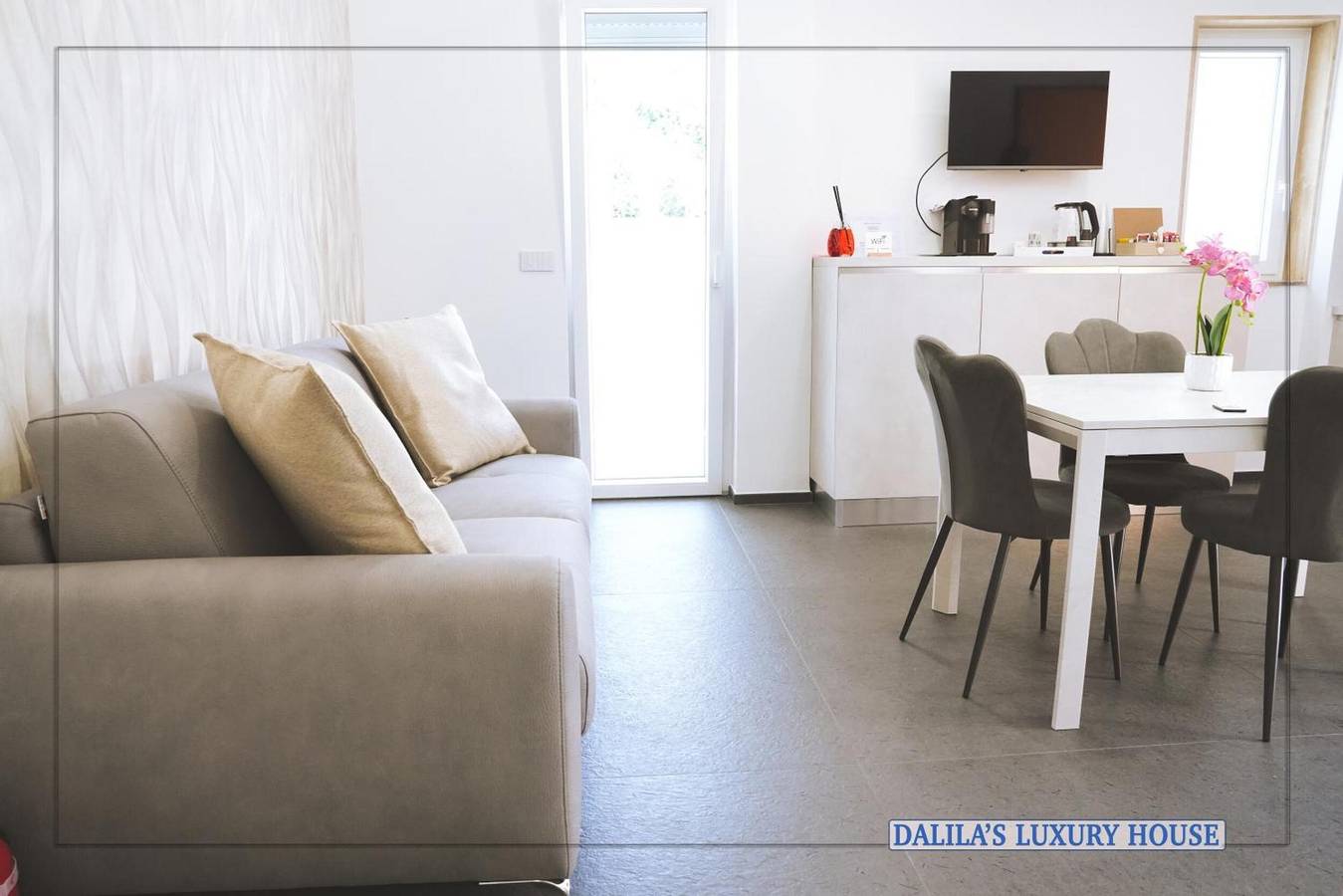 Ganze Wohnung, Apartment 'Dalila S Luxury House' mit Wlan und Klimaanlage in Torre a Mare, San Giorgio (Bari)