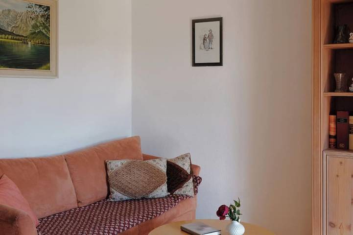 Ganze Wohnung, Appartement Hochries, 51 qm Obergeschoss, 1 separates Schlafzimmer in Riedering, Chiemgauer Alpen