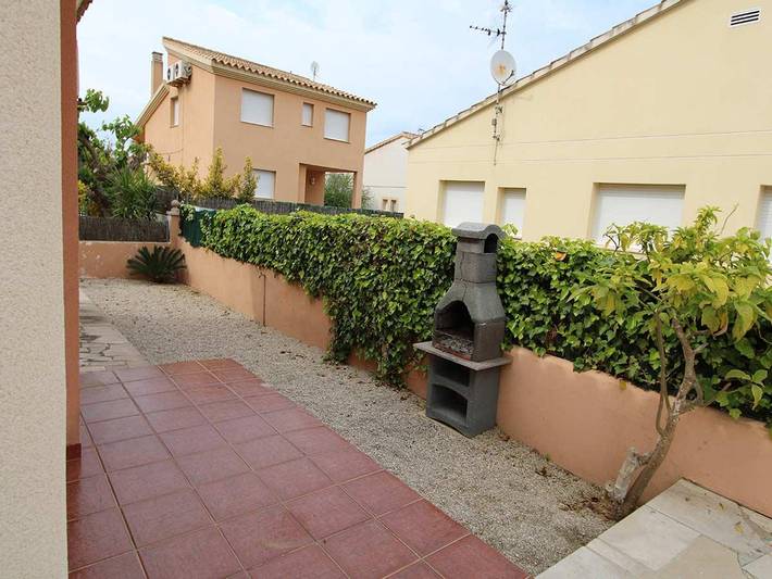 Casa rural para 6 personas, con Terraza y Jardín en Deltebre - 4