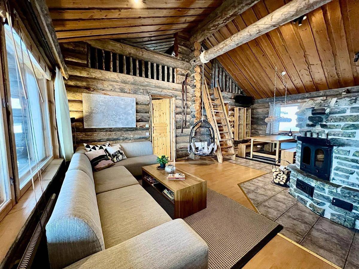 Villa Saarua by Lapland Villas, Ruka, Ski In, 2Br, Private Sauna, Fireplace in Saarua, Nordösterbotten