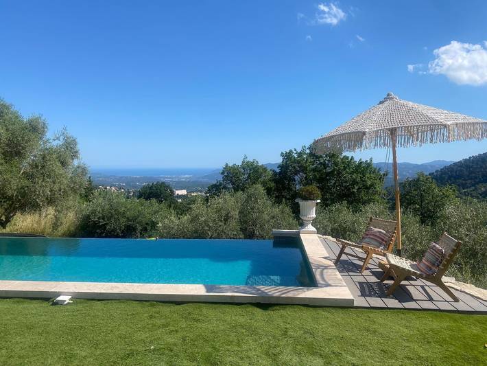 Location de vacances pour 8 personnes, avec terrasse et piscine, adapté aux familles à Grasse - 2