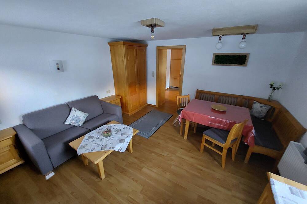 Geheel appartement, Beautiful apartment with a view of the beautiful Zugspitze! in Lechtal Alps, Biberwier