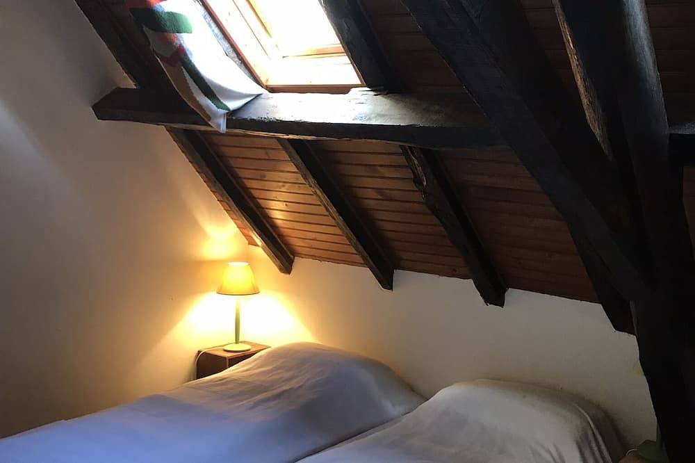 Maison familiale périgourdine, Limeuil : dépendance, patio, jardin, vue Dordogne in Limeuil, Périgord Pourpre