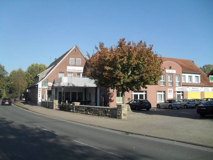 Hotel, mit Terrasse und Garten