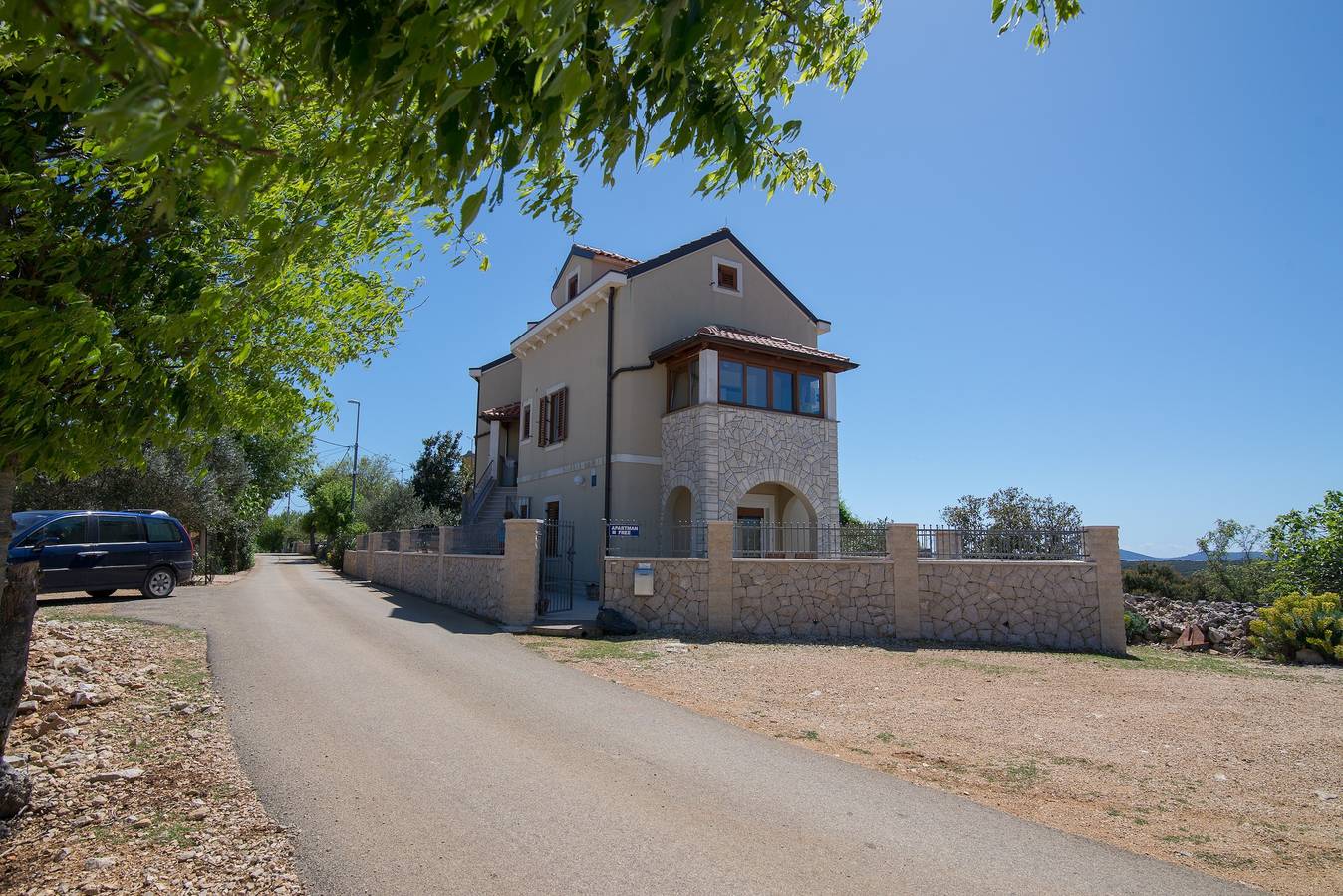 Ganze Wohnung, 1-Zimmer-Ferienwohnung mit Terrasse Punta kriza, Cres A-8082-b in Lošinj, Cres