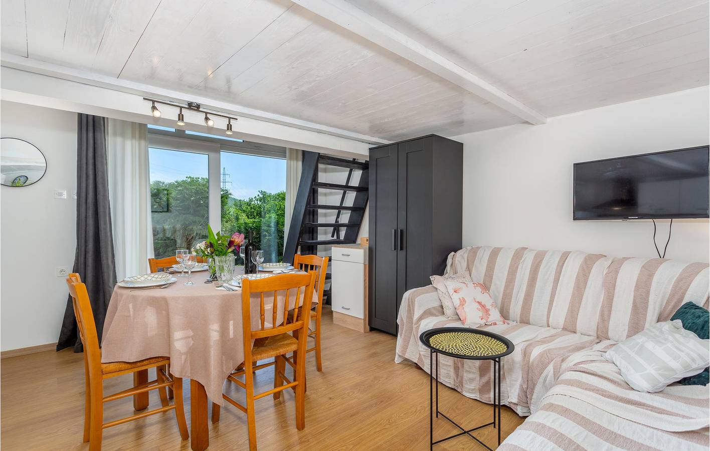 Gemütliche Ferienwohnung mit Pool, in der Nähe der Küste und des Stadtzentrums von Bakar in Primorje-Gorski Kotar