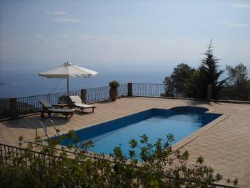 Vacation Rental for 7 Guests in Peloponnese region, Picture 1