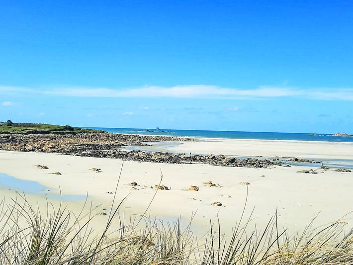 Location de vacances pour 4 personnes, avec Balcon et Terrasse ainsi que Jardin et Vue sur le lac à Roscoff