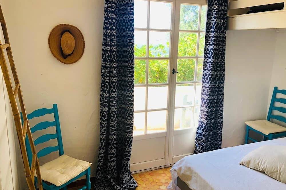 Iijzniejdnziejndjin in Coti-Chiavari, Ajaccio und Umgebung