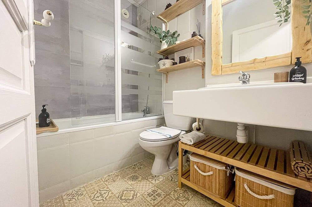 Entire apartment, Ideal flat for couples in Enveitg in Enveitg, Prades region