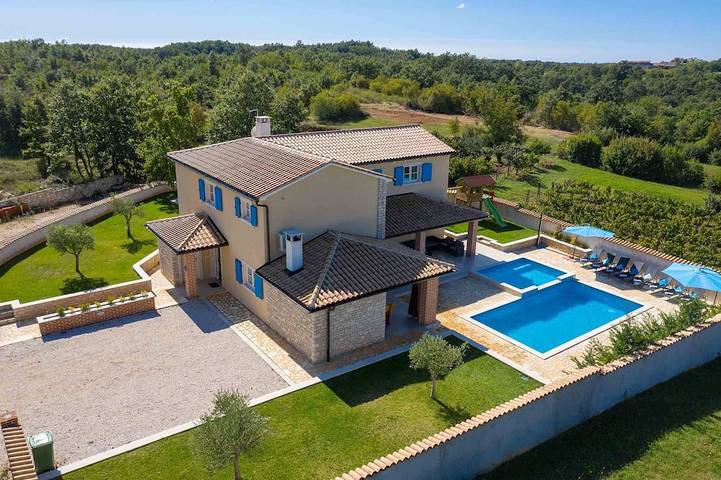 Ferienhaus für 10 Personen, mit Garten