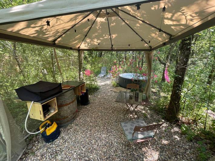 Location de vacances pour 2 personnes, avec vue et jardin à Loubès-Bernac - 3